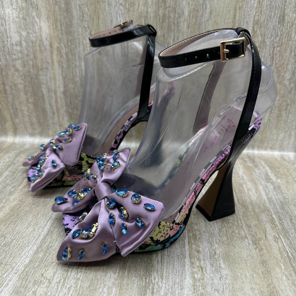 Betsey Johnson Womens 6.5M Loise Peep Toe Purple Bow Snake Pump Heels Sandals - Picture 2 of 12
